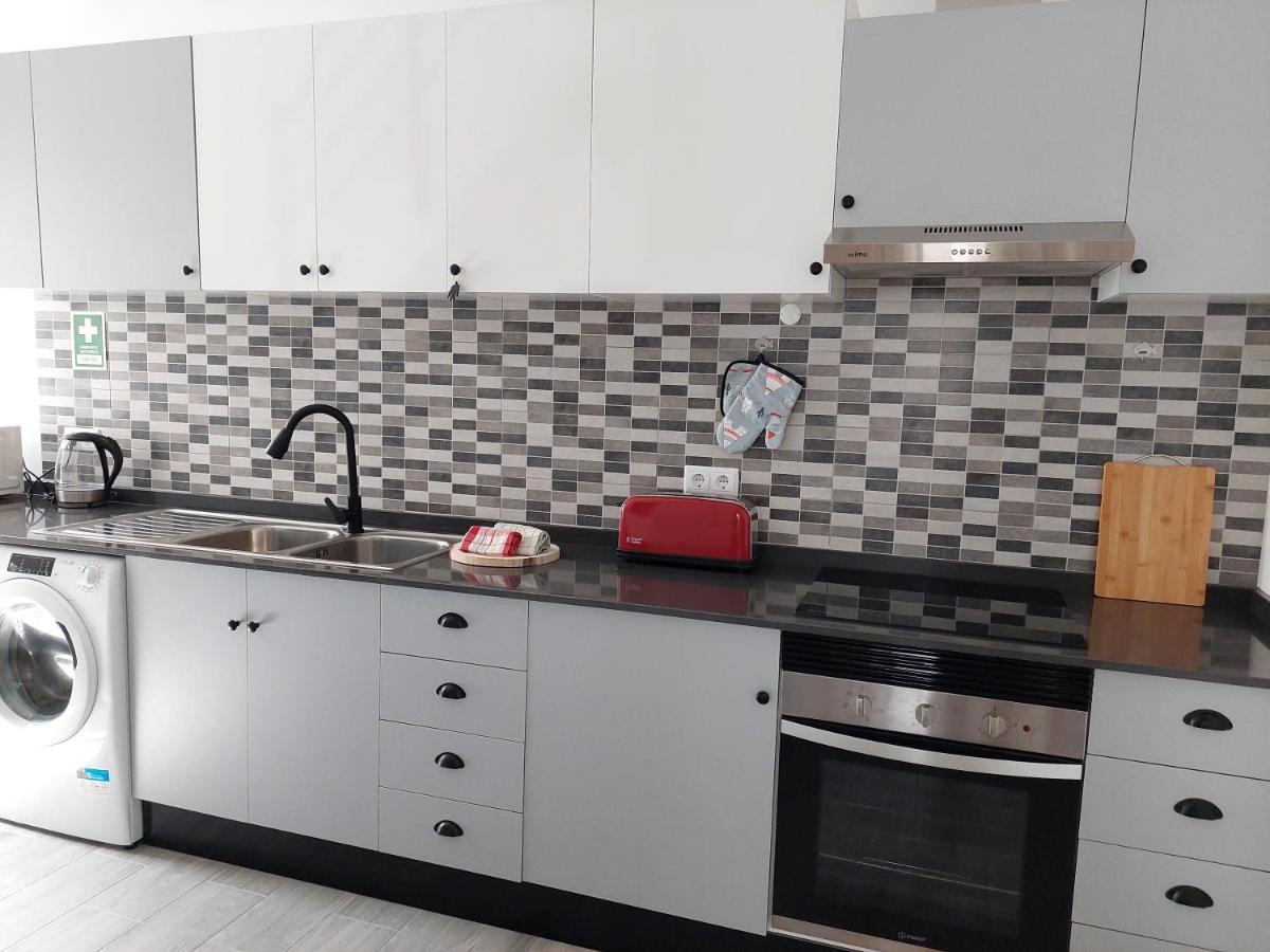 Casa Amarela: Conforto E Localizacao Perfeita! Фаро Екстериор снимка